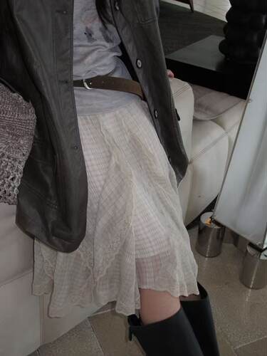 堆堆～【FEEL BLESSED】 韩系小众设计感蕾丝拼接半身裙4.12