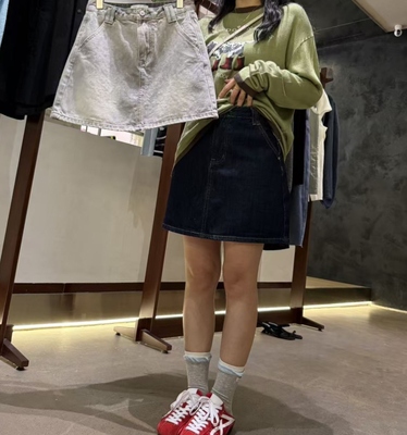 郑沅沅 百搭复古牛仔A字半身裙 （带内衬）3.17