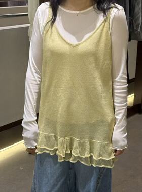 郑沅沅 吊带裙＋白色内搭 两件套 显瘦美美子 3.12 （不带腰带）