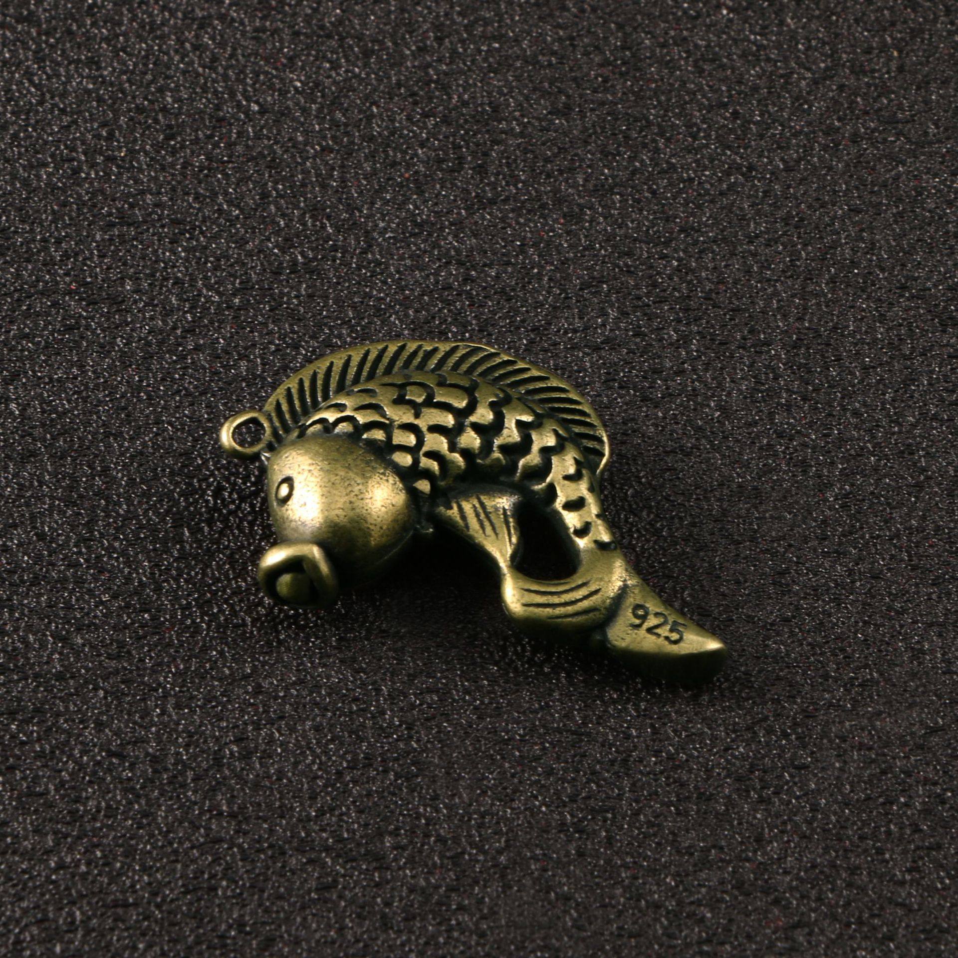 黄铜铜饰金龙鱼钥匙扣挂件小鱼吊件铜杂件颈饰腰坠仿古工艺品