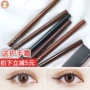 Hàn Quốc chính hãng unny eyeliner fine tự động xoay bên trong gel kẻ mắt màu nâu dễ dàng để màu không thấm nước không nở - Bút kẻ mắt kẻ mắt focallure