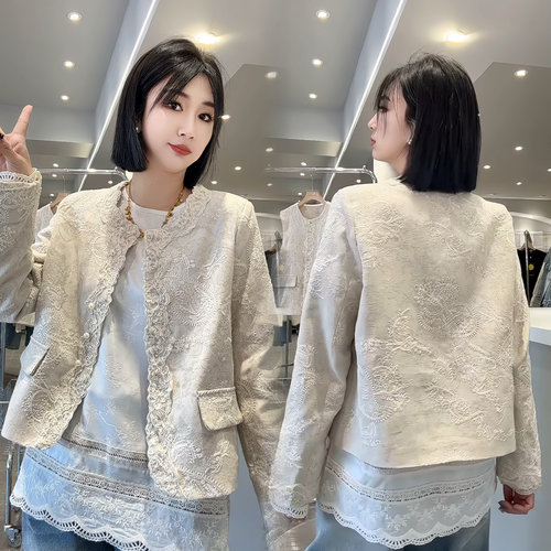 初春独特超好看外套女小香风上衣