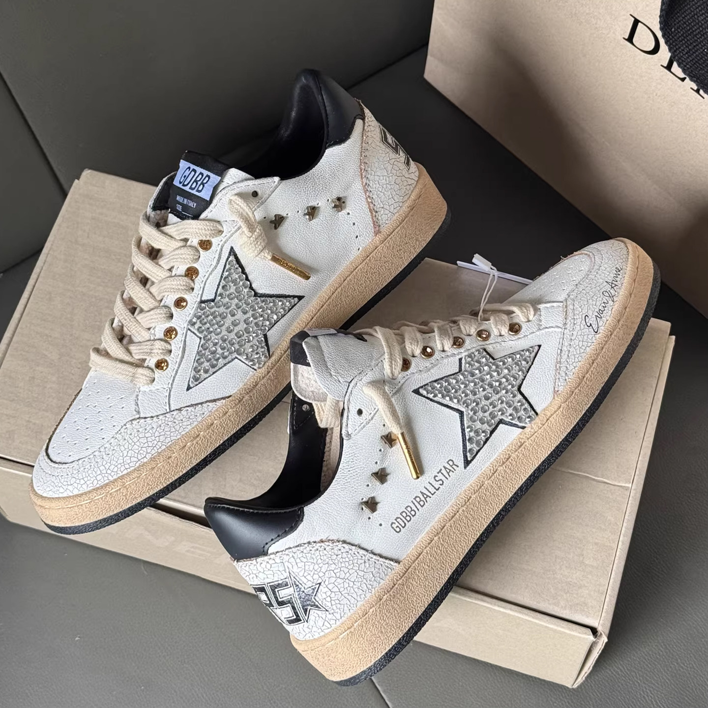 Dirtysneaker星纹内增高女板鞋