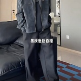 黑色