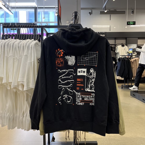 Nike/耐克 男子太空人印花线圈针织连帽套头运动卫衣HQ8595-010