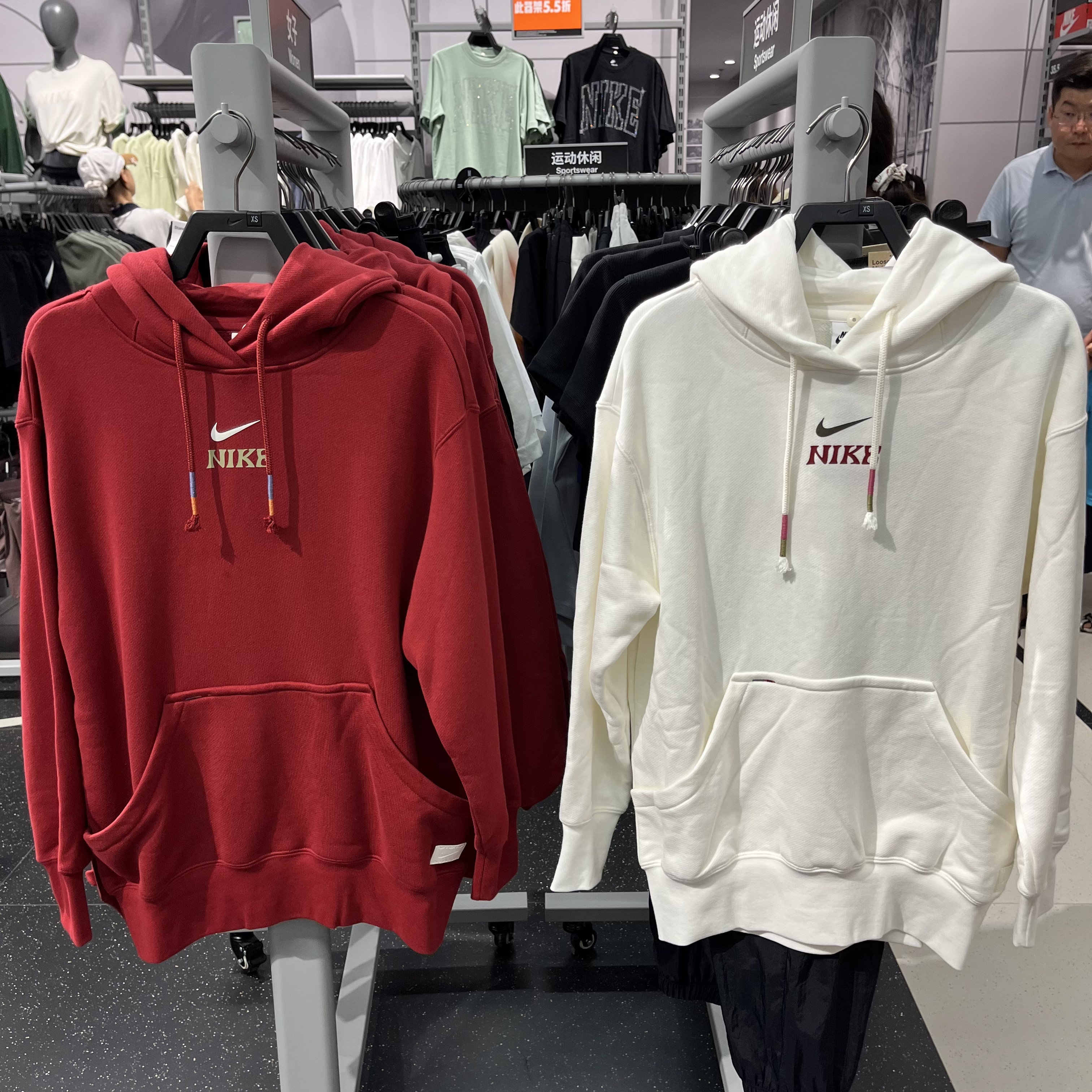 Nike/耐克 马年限定女子宽松百搭纯棉厚线圈连帽卫衣IQ3826-613