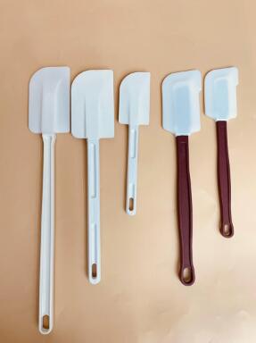 肯餐厅用白色土豆泥刮刀红柄刮刀白柄刮刀