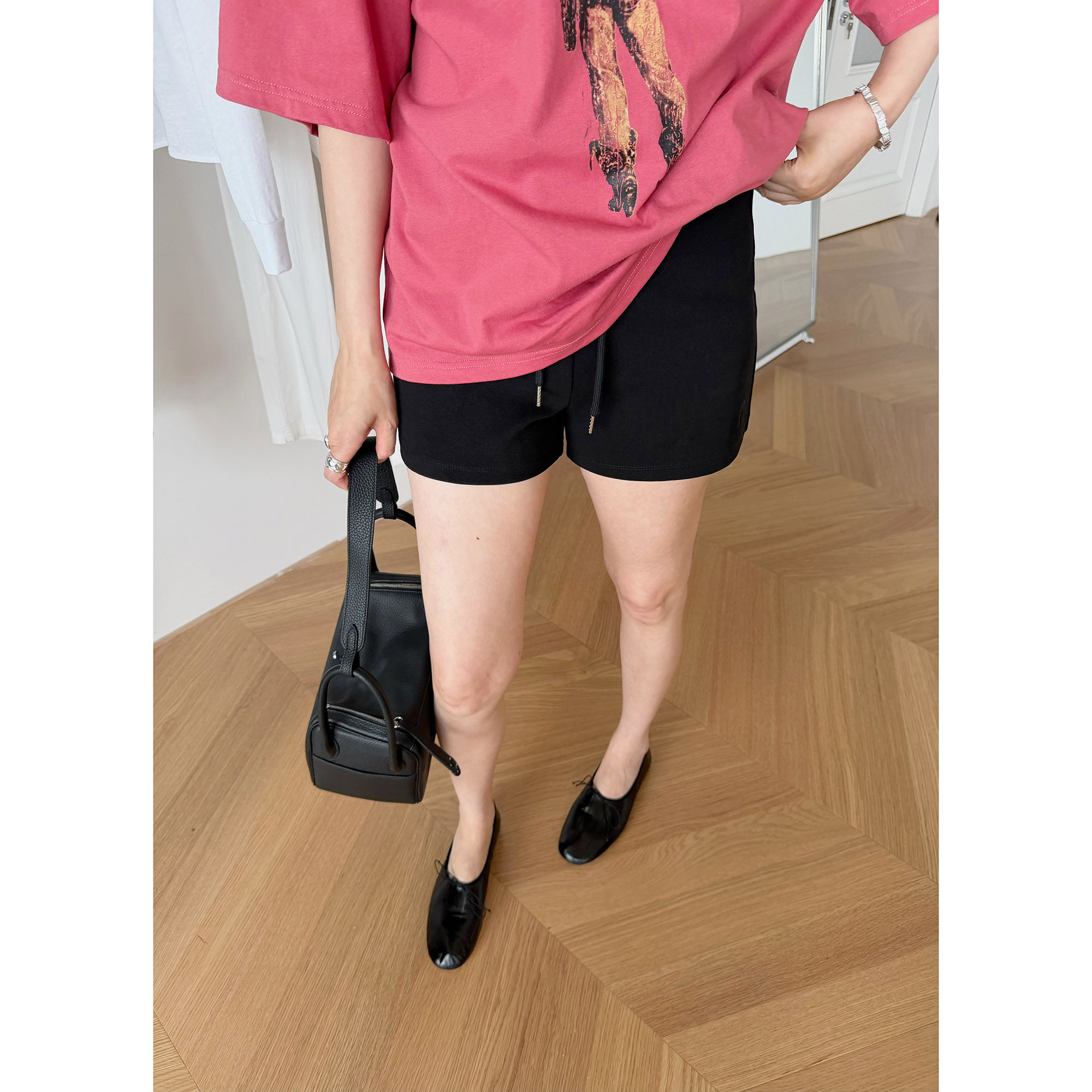 widelia陈魅儿2026春季新款 松紧腰休闲运动热裤百搭抽绳外穿短裤