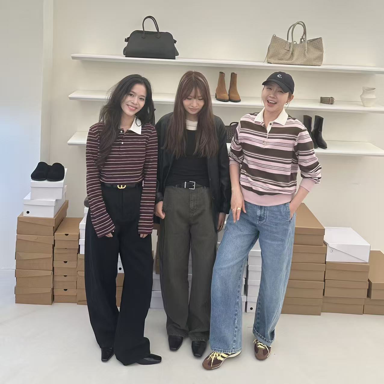 widelia陈魅儿2025秋冬新款 高级感高腰显瘦直筒牛仔裤宽松阔腿裤