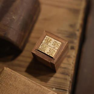 胡桃实木定制活字姓名印章铅字铜字简繁体名字印礼盒活字印刷文创