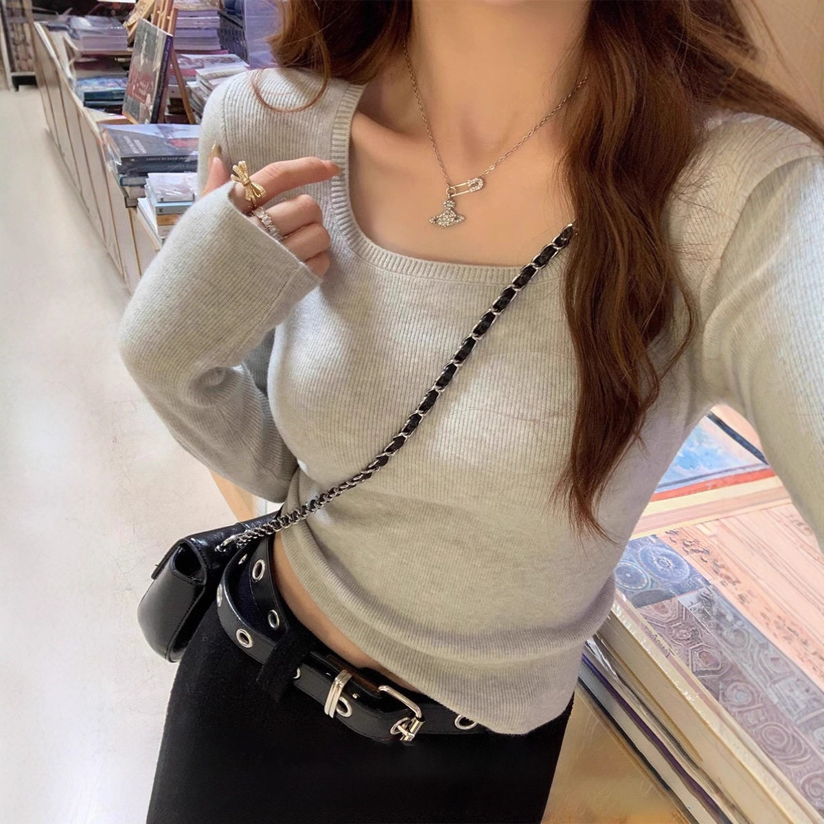 灰色打底衫女秋冬2025新款方领长袖针织低领毛衣内搭修身早秋上衣