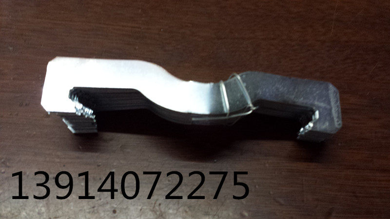 弹簧卡片 蝴蝶卡山字卡铁皮卡kbgjdg pvc线管卡丝杆吊筋管卡箍20