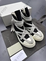 Black Chunky Shoelaces with Star Design
