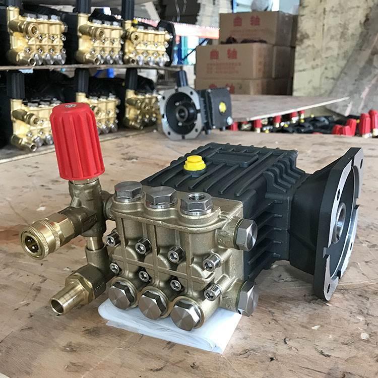 2014型法兰直连式超高压清洗机泵头加湿器洗车器全铜 250公斤20升