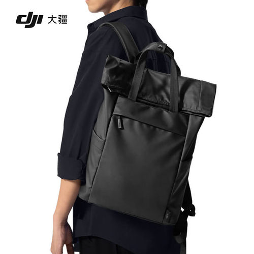 大疆 DJI 双肩背包 大容量空间舒适稳定收口带磁吸结构便捷收纳包