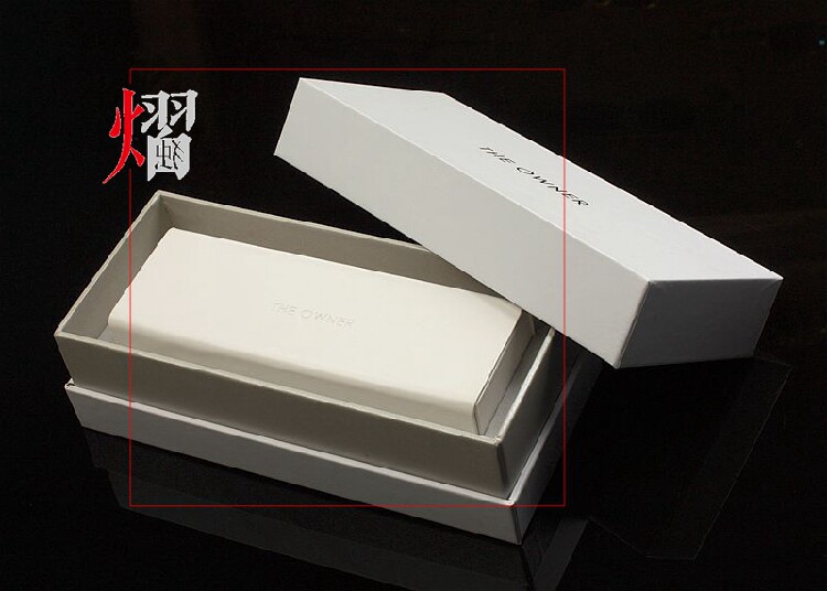 独熠入戏高端白色礼品盒