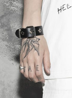 ins暗黑臂环复古朋克手环PU皮金属扣宽皮带扣手链可调节手镯男女