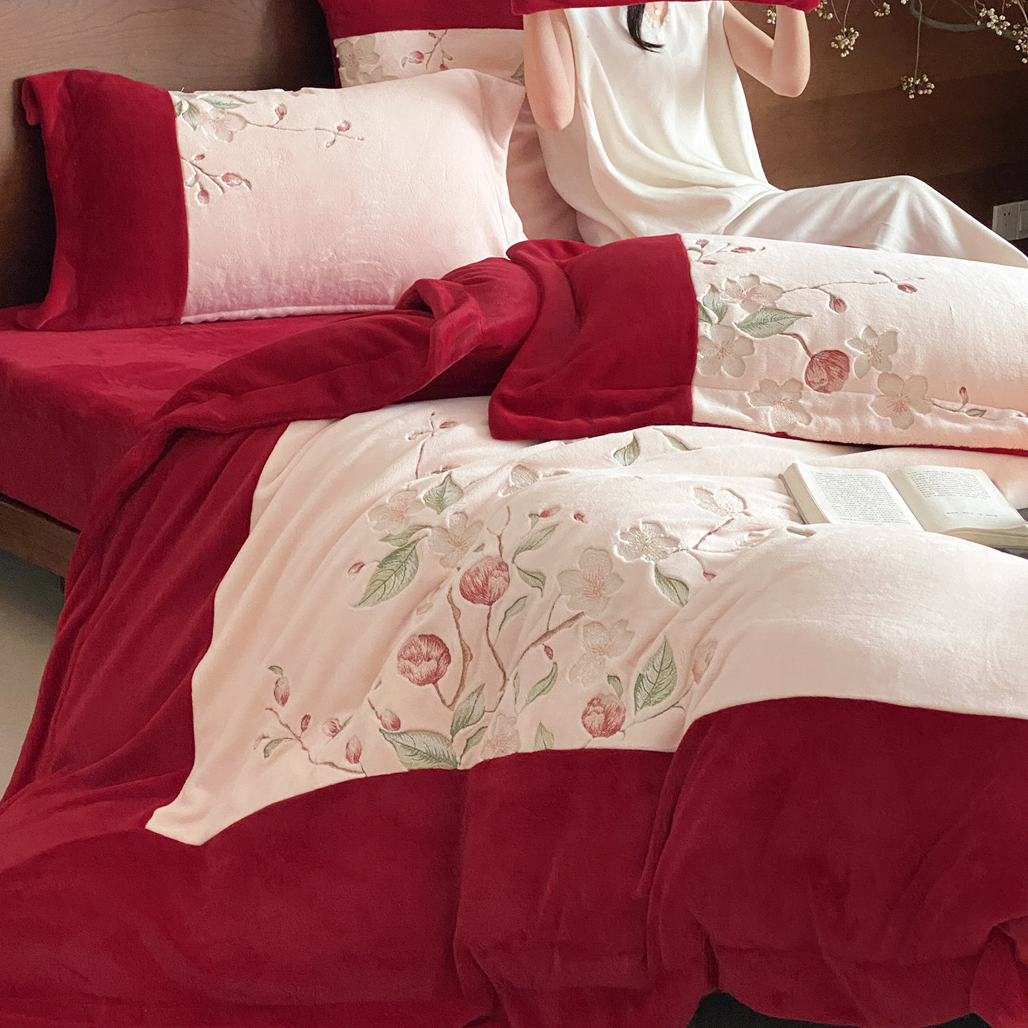 法式浪漫花卉牛奶绒婚庆四件套红色秋冬季加厚珊瑚绒结婚床单床品,床上用品,婚庆床品套件,淘宝优惠券,粉丝福利购,淘宝优惠卷