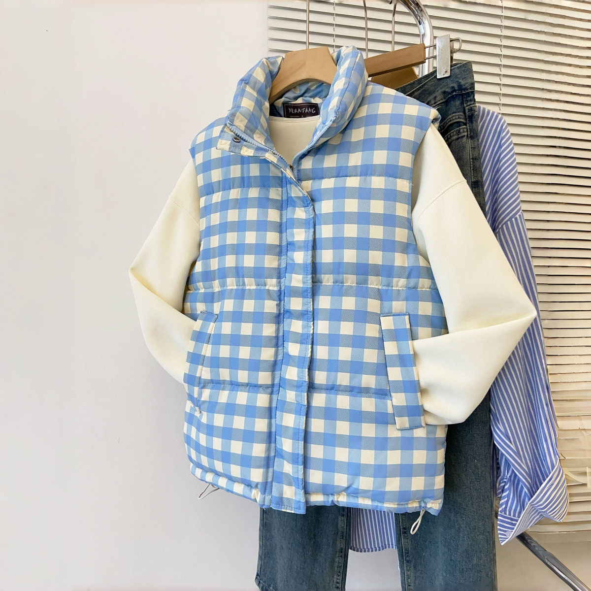 蓝白格子羽绒马甲女秋冬季外穿保暖时尚坎肩女款马夹背心棉服外套