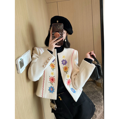 NancyCavally毛线彩绣小香短外套