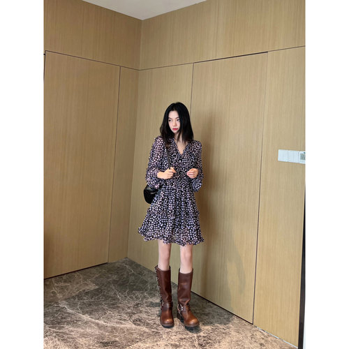 NancyCavally飘逸花边碎花连衣裙