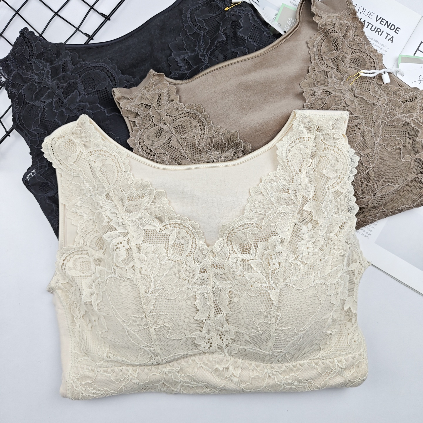 希凡朵5110秋冬女士羊毛蚕丝保暖背心带胸垫免穿文胸磨毛打底上衣