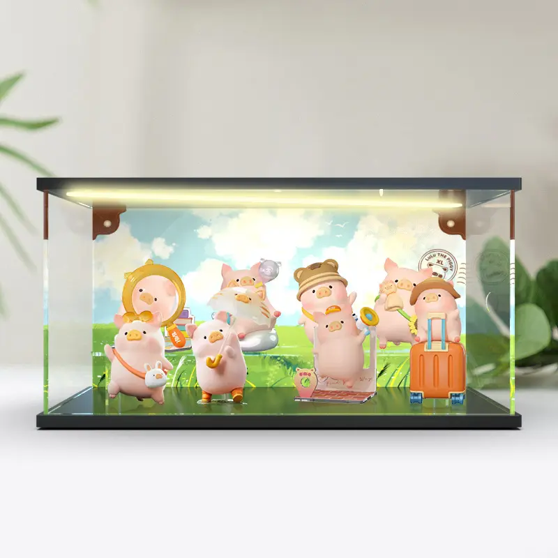 适用罐头猪lulu旅行系列盲盒公仔玩偶摆件收纳手办灯光场景展示盒