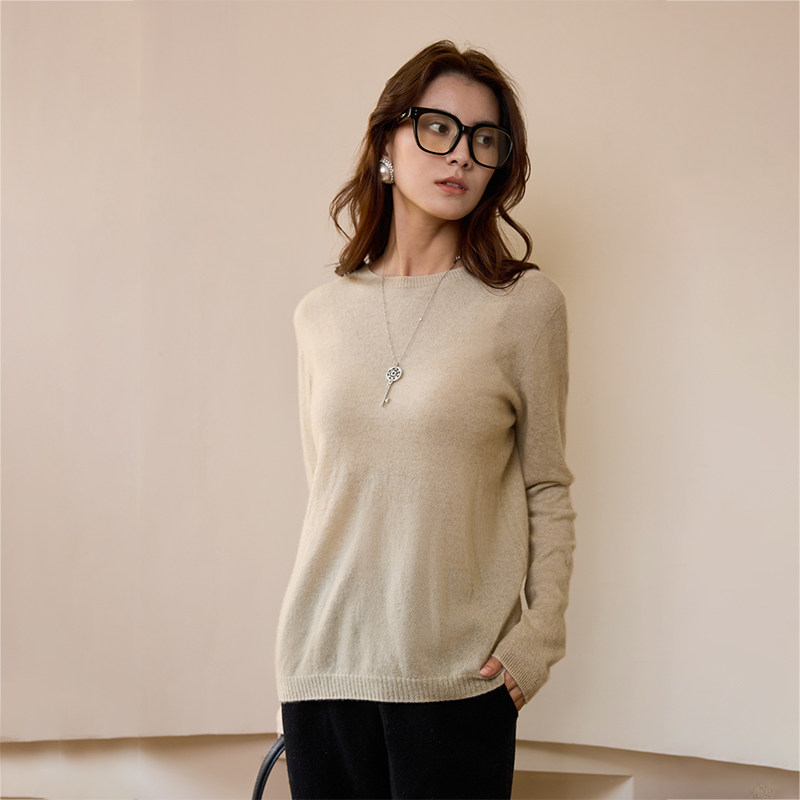 茉萱长袖修身圆领通勤