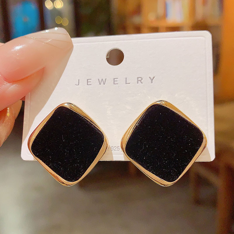 复古轻奢菱形红喜庆银针耳钉