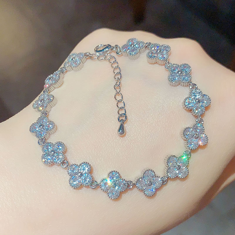 轻奢高级感锆石四叶花几何手链女小清新个性时尚闪亮手串通勤手饰