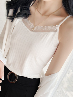 上衣 显瘦打底衫 2026春夏新款 V领刺绣蕾丝花边吊带背心女内搭修身