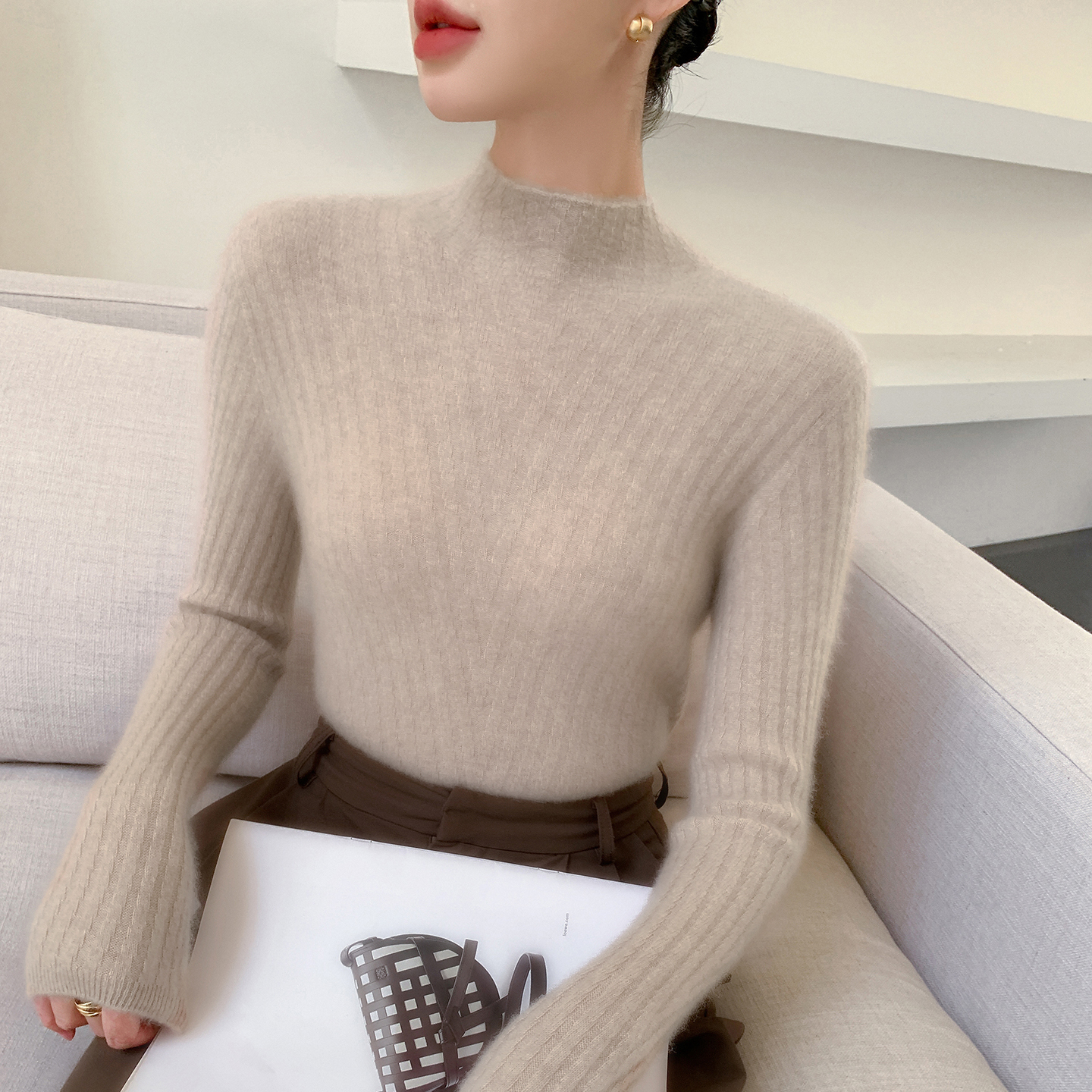 半高领打底羊绒衫女简约