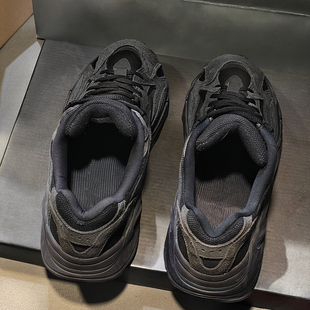 广椰子700鞋 百搭厚底鞋 v2男鞋 2025冬季 女运动休闲老爹鞋 香港正品