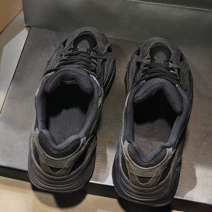 香港正品广椰子700鞋v2男鞋女运动休闲老爹鞋2025冬季百搭厚底鞋