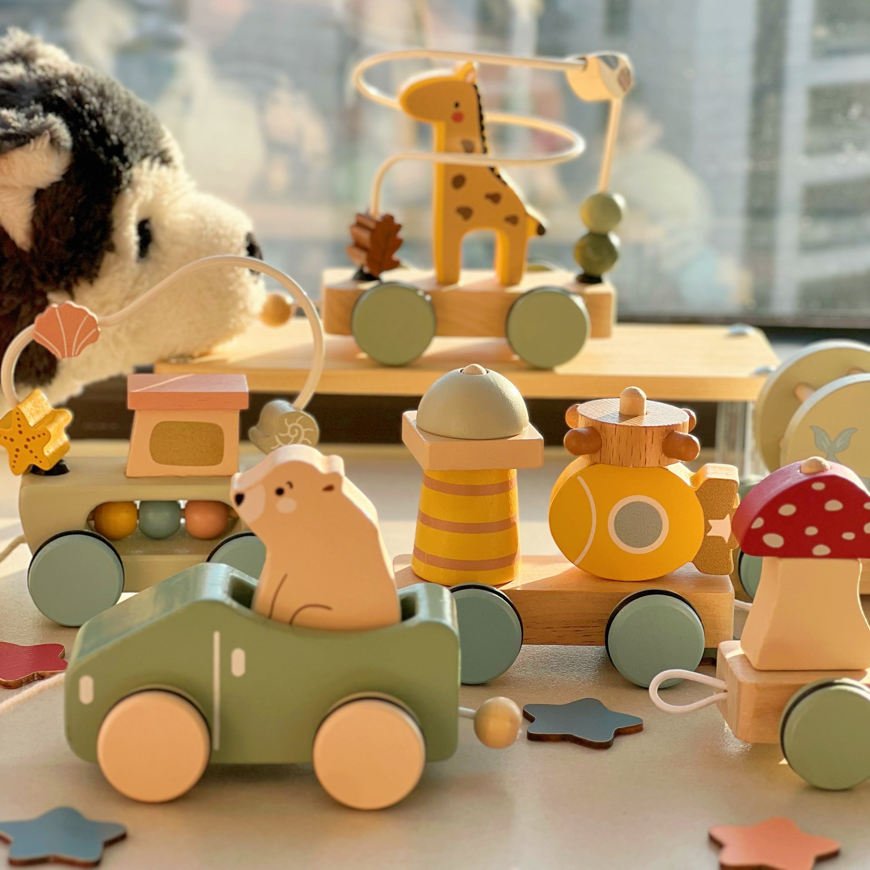 北欧木质宝宝拖拉积木小火车玩具