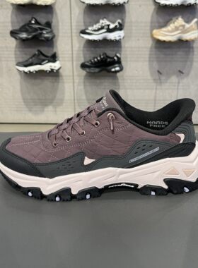 Skechers斯凯奇秋季女款防滑轻便时尚舒适户外休闲运动鞋180114