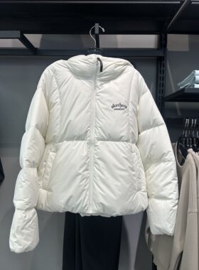 Skechers斯凯奇秋冬女士保暖百搭时尚连帽羽绒服外套L425W020