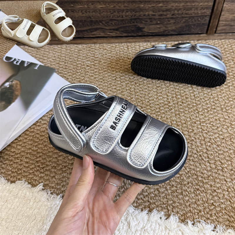 韩系中大童魔术贴银色潮牌2026新款个性儿童凉鞋软底舒适男童女童