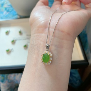 和田玉碧玉吊坠简约精致百搭款 国风蛋面玉坠S925银小众设计锁骨链
