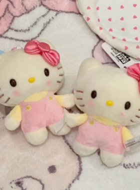 不二联名hellokitty包包挂件毛绒公仔玩偶kt猫钥匙扣包挂饰玩具
