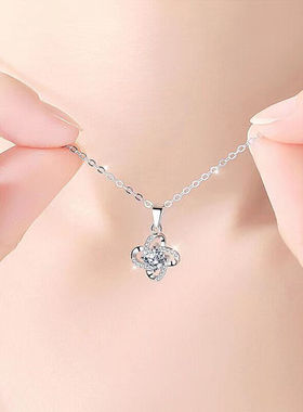 18k金项链女轻奢吊坠百搭时尚