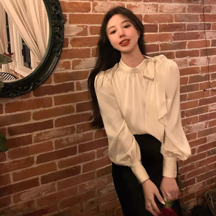 法式白色醋酸缎面衬衫女春秋内搭小个子蝴蝶结衬衣职业泡泡袖上衣