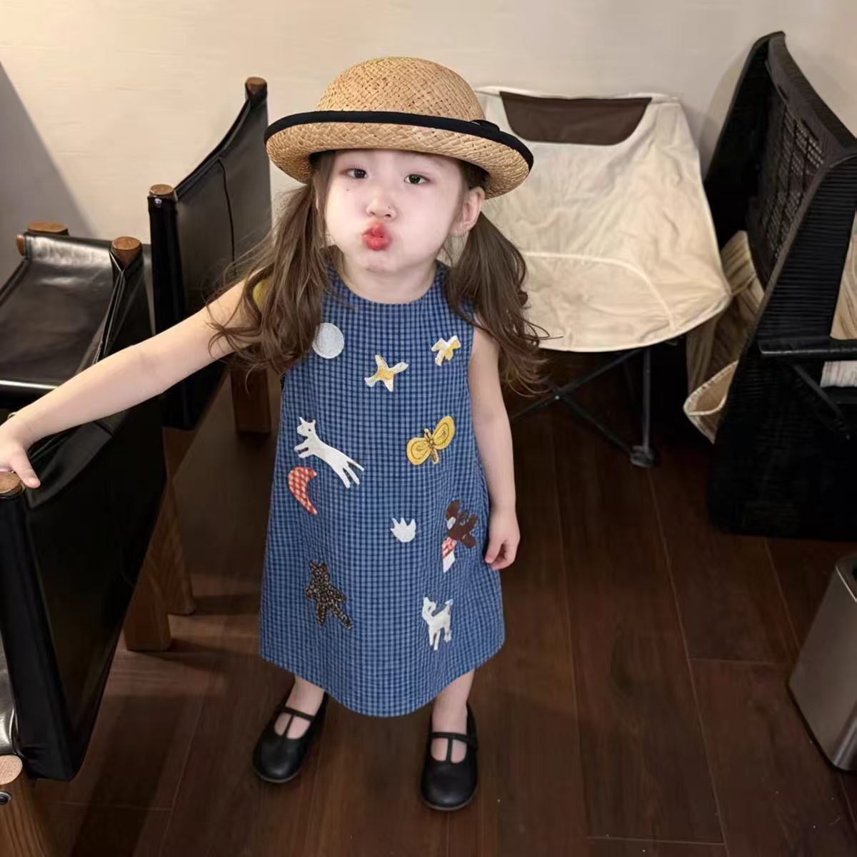 儿童连衣裙2026夏装新款女童卡通洋气格子印花吊带裙可爱背心裙薄