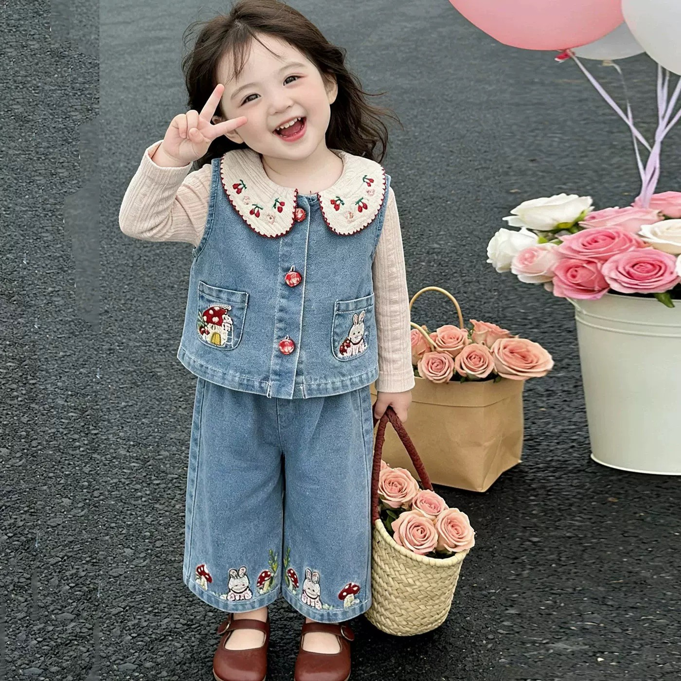 女童春装套装2026新款女宝洋气牛仔马甲裤子儿童绣花娃娃衫三件套