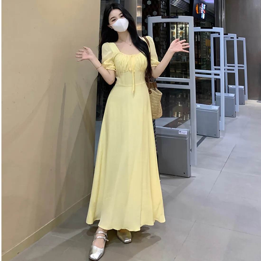 大码高级感甜美泡泡袖连衣裙女夏季胖mm黄色高腰气质收腰度假裙子