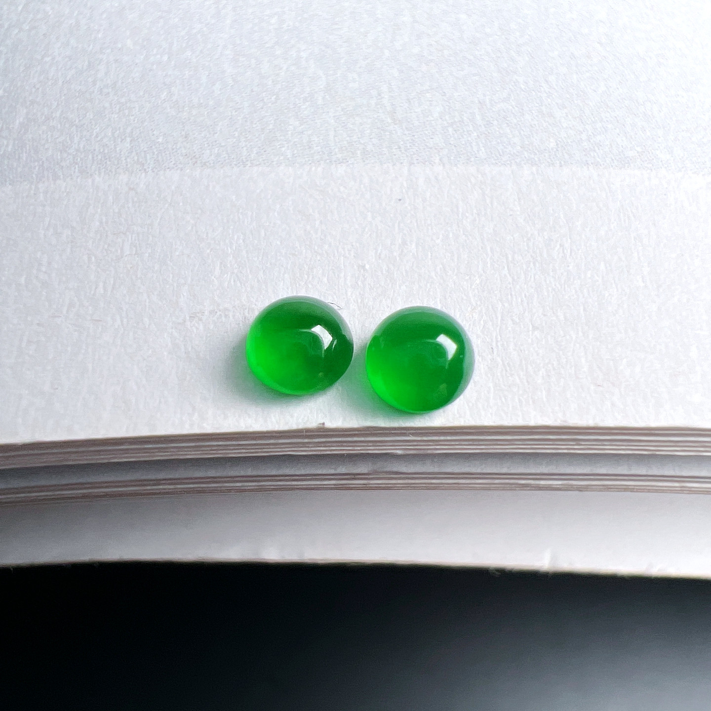 缅甸天然A货翡翠珠宝冰种阳绿蛋面一对裸石未镶嵌女款18K金玉耳钉,珠宝/钻石/翡翠,翡翠裸石/蛋面,淘宝优惠券,粉丝福利购,淘宝优惠卷
