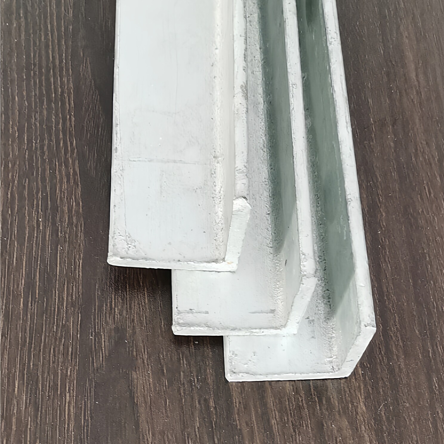 角铁热镀锌三角铁钢20X20角钢30X30角钢40*40角铁2#3#4#5#6号黑角