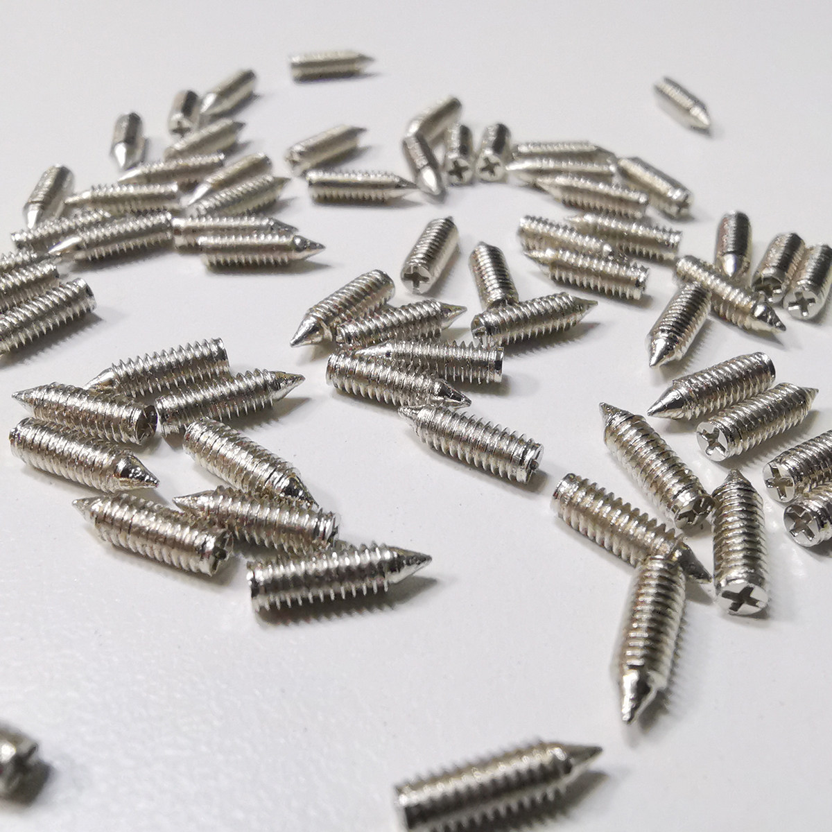 不锈钢安装箱包尖头螺丝配件十字尖端紧定机米螺丝钉