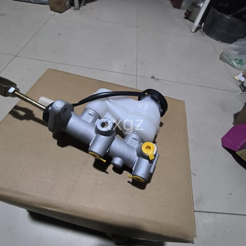 时风电动汽车GD04A刹车总泵 不带助力刹车总泵时风电动轿车刹车泵