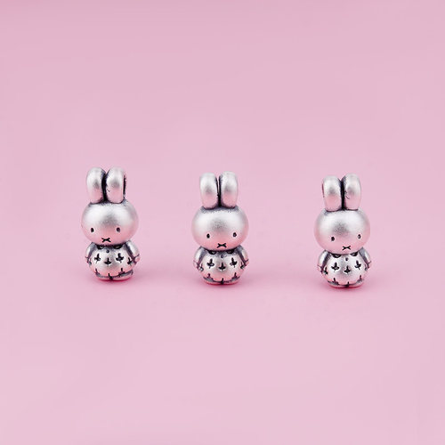 S999 3D硬银立体可爱清新  小兔子隔珠    DIY手链项链编绳配件女